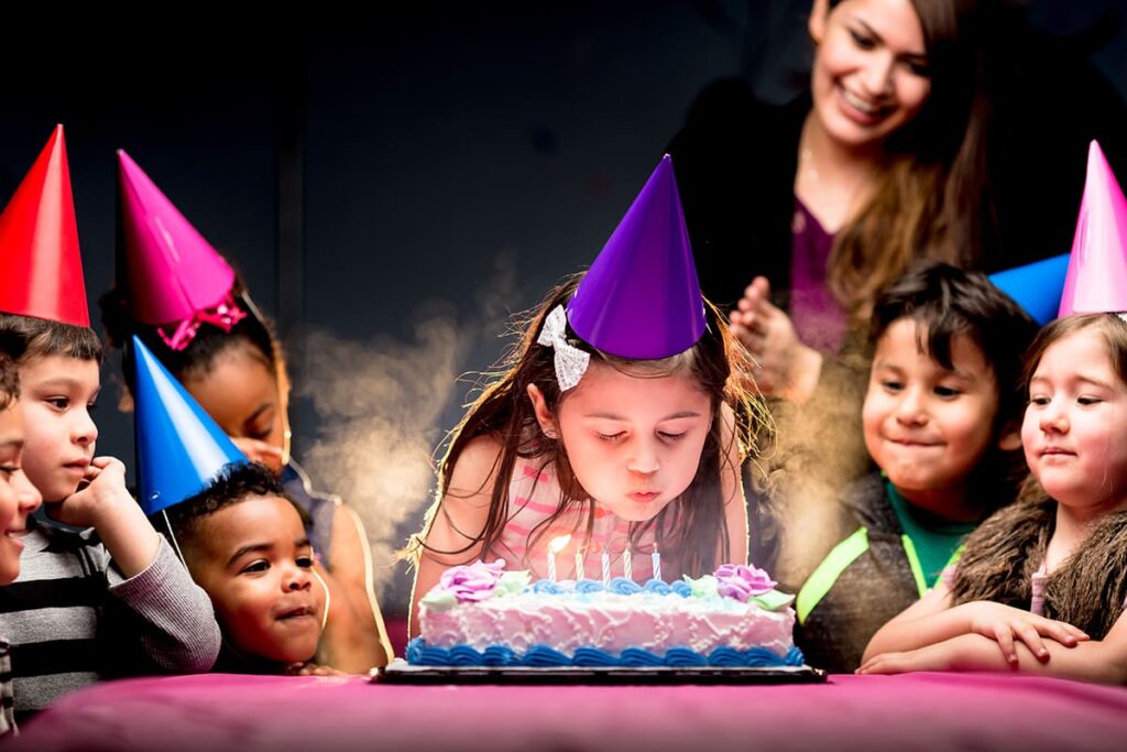 San Antonio Aquarium Interact with Thousands of Species, Family Fun